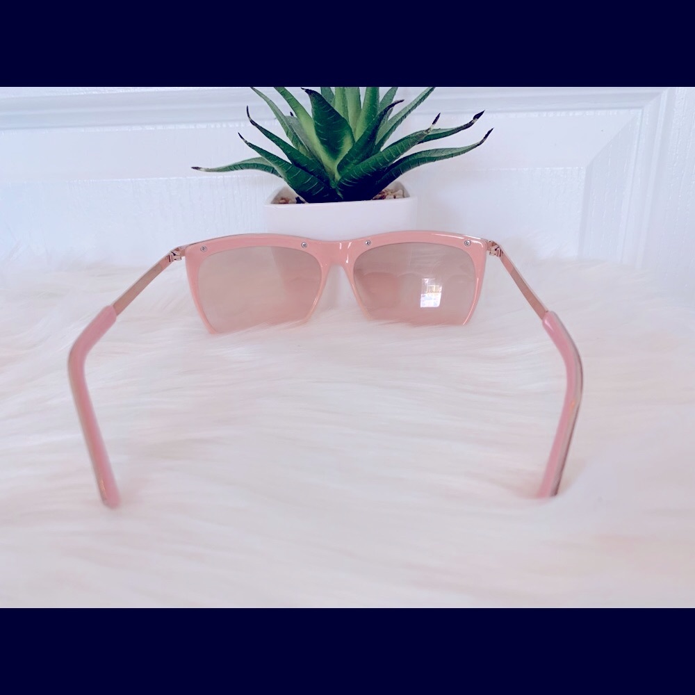 2k Peach & Rose Gold SunGlasses - Picture 2 of 3